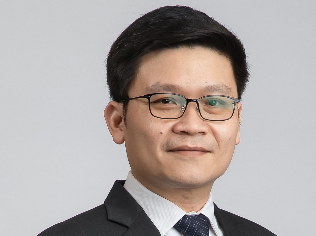 Mr Tay Ter Long, Group Director Contracts and Procurement