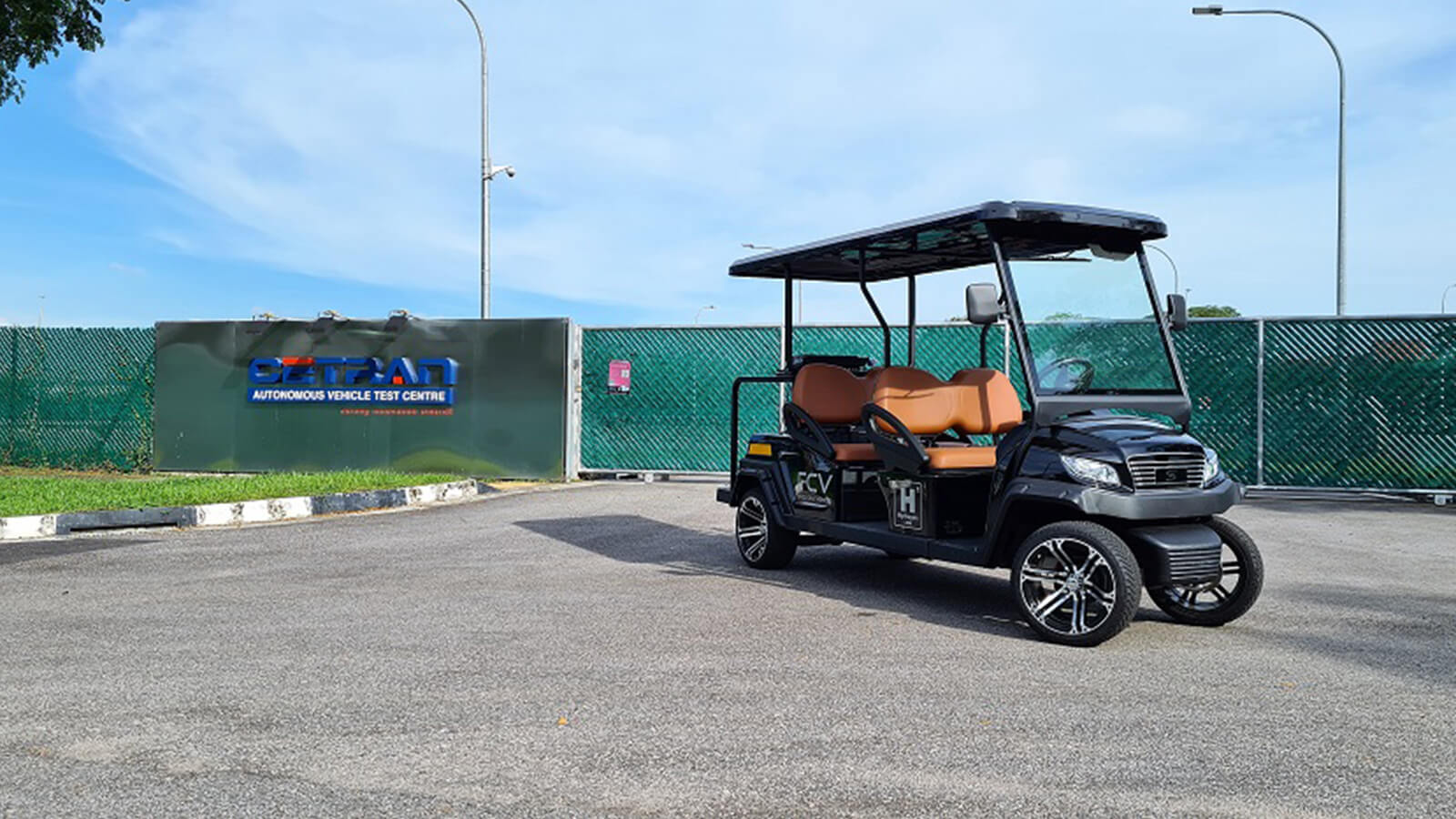 Spectronik’s hydrogen-fuel-cell-powered electric buggy