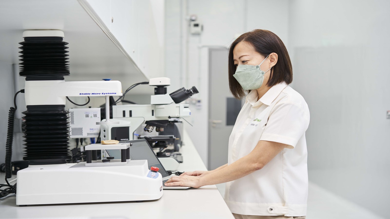 Staff at analysis room of JTC FoodPlant